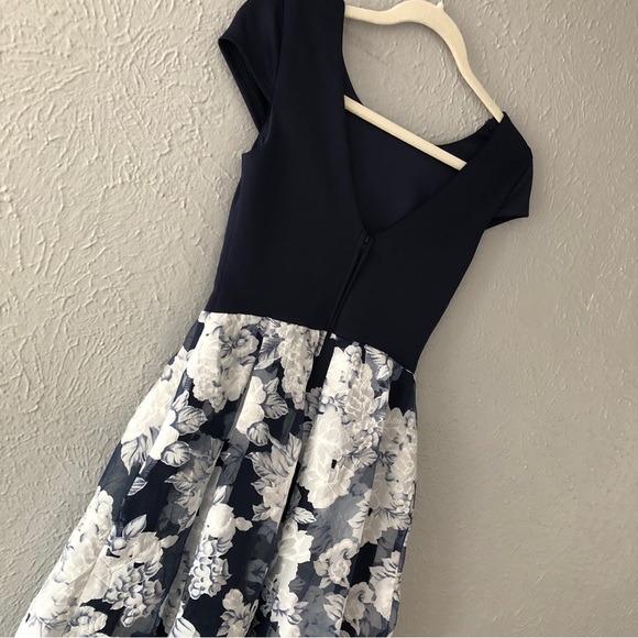 B. Darlin Navy Blue Floral Mini Dress - Size 1/2 - Picture 4 of 7